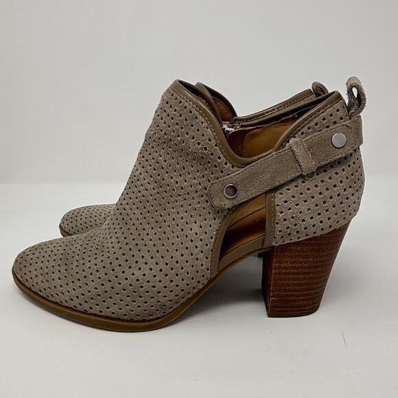 Franco Sarto Dale Heel Bootie Leather Taupe - Picture 1 of 7